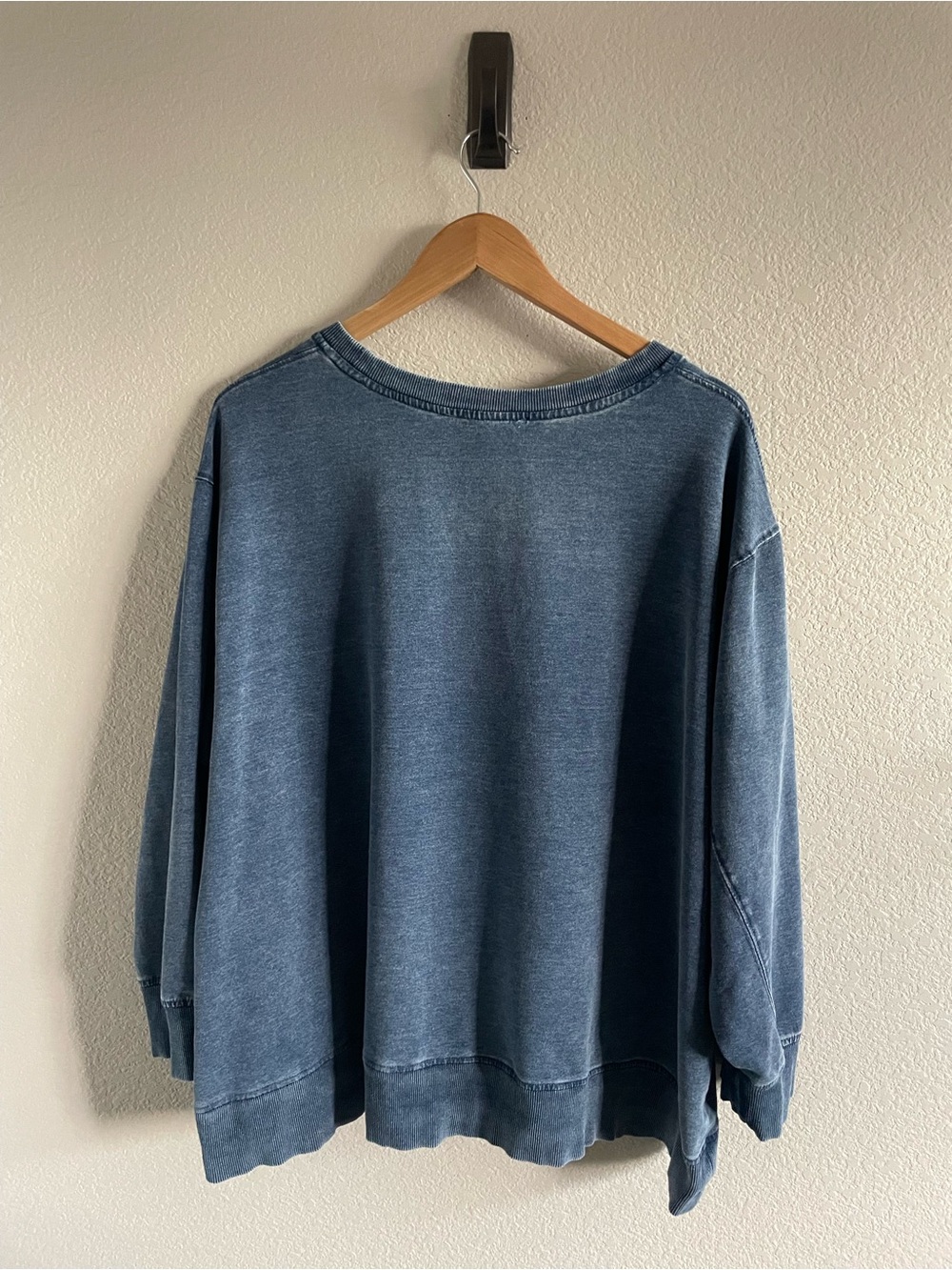 Jane + Delancey Embroidered Paris Map Crew Sweatshirt Soft Cozy Blue 3X - Picture 3 of 9